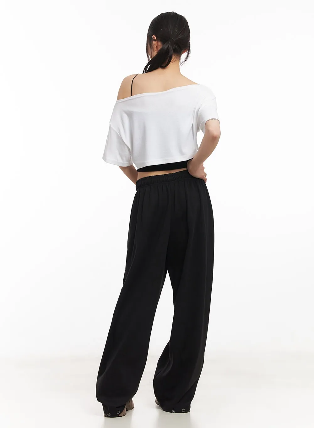 Striped Wide-Fit Sweatpants CA523